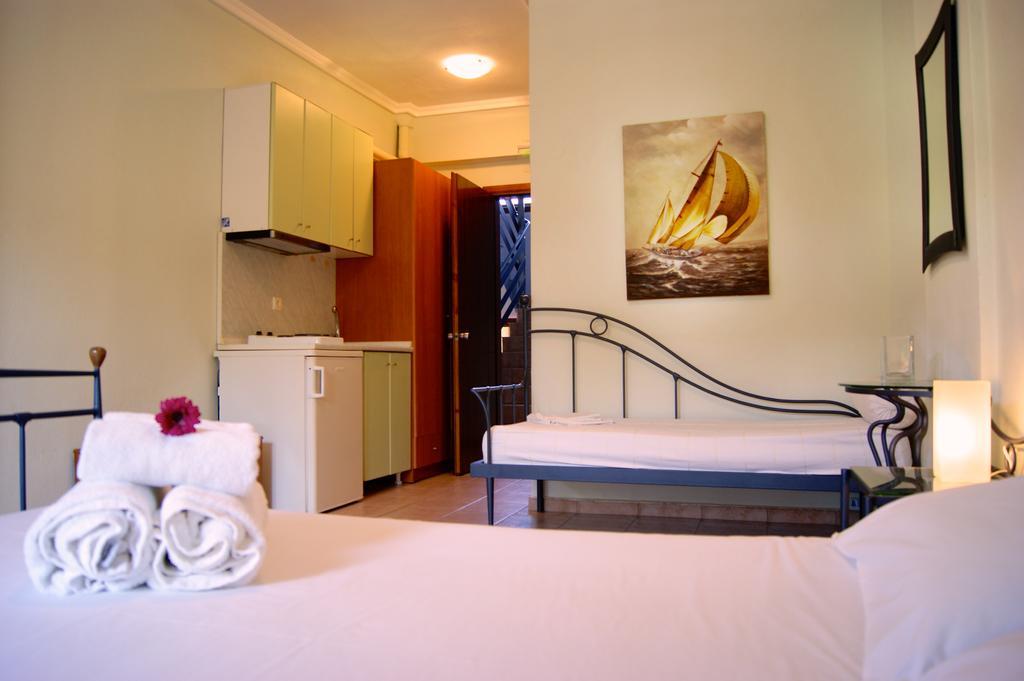 Aparthotel Kastalia à Amoliani Chambre photo